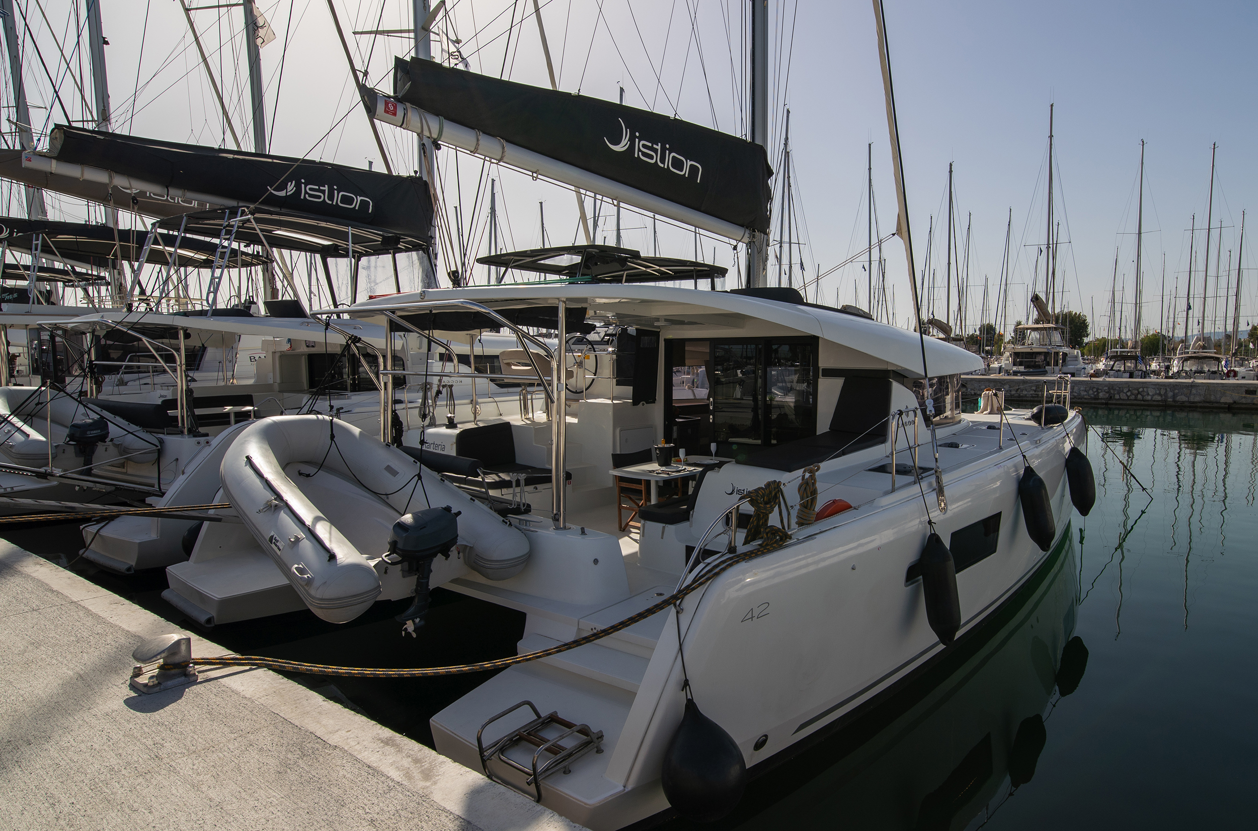Lagoon 42 - 4 + 2 cab. — photo 8