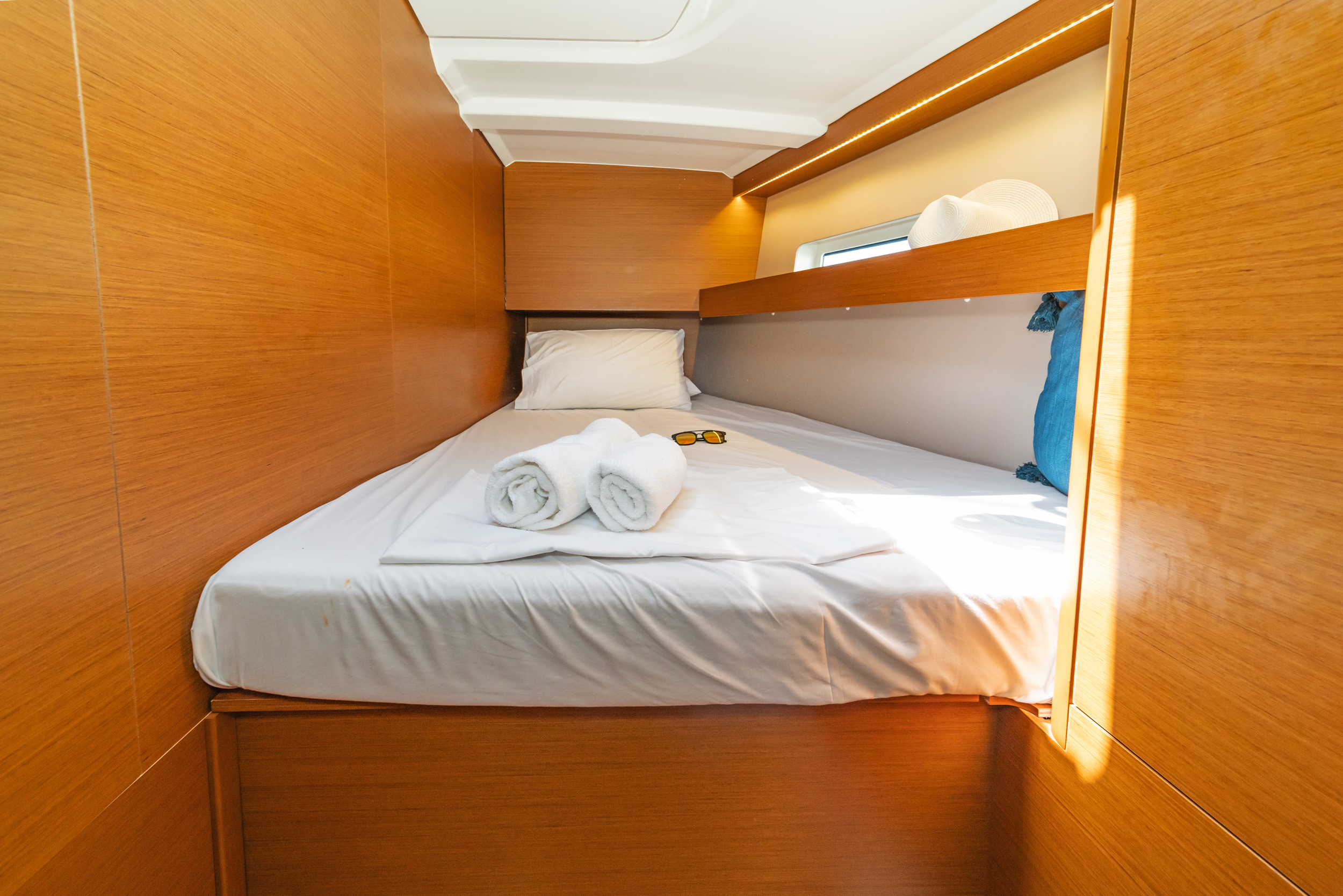 Sun Odyssey 490 - 5 + 1 cab. — photo 3
