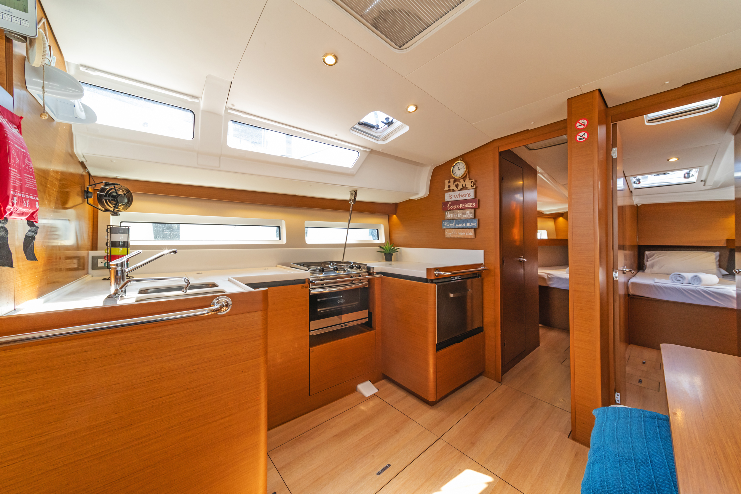 Sun Odyssey 490 - 5 + 1 cab. — photo 9