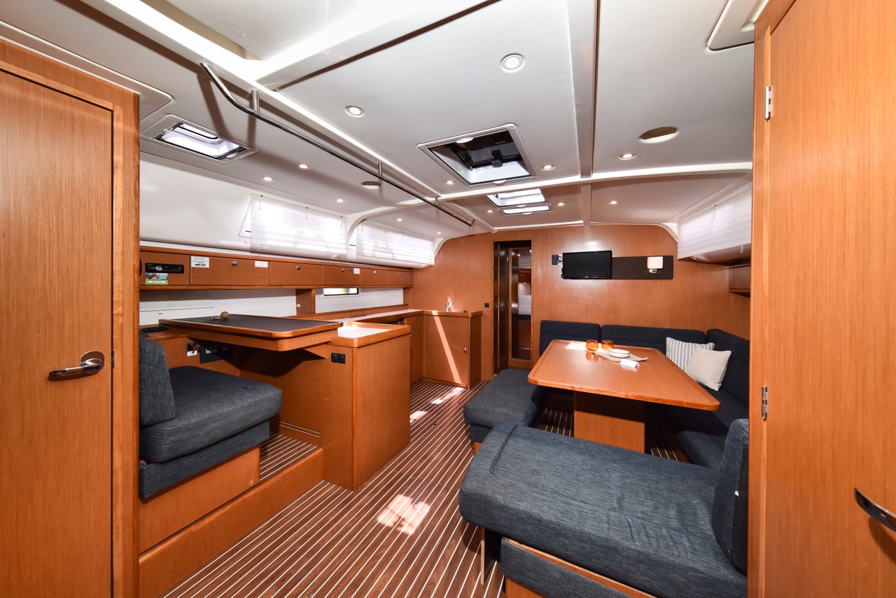 Bavaria Cruiser 51 — photo 26