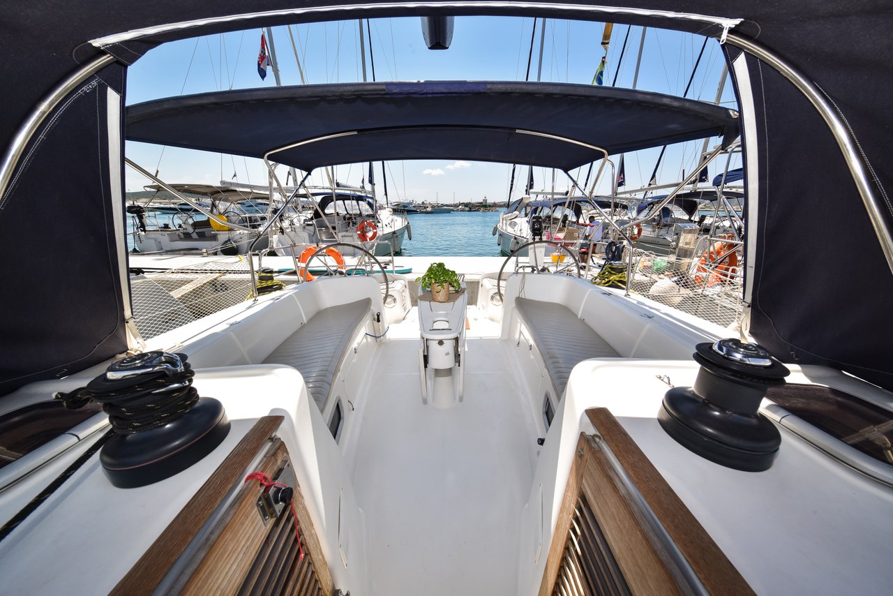 Cyclades 50.5 - 5 + 1 cab. — photo 3