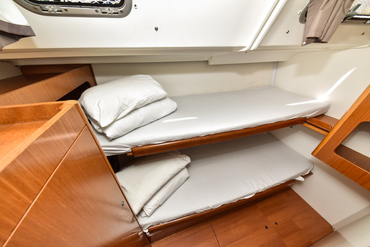 Cyclades 50.5 - 5 + 1 cab. — photo 32