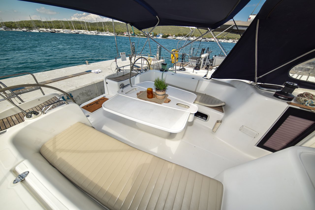 Cyclades 50.5 - 5 + 1 cab. — photo 14
