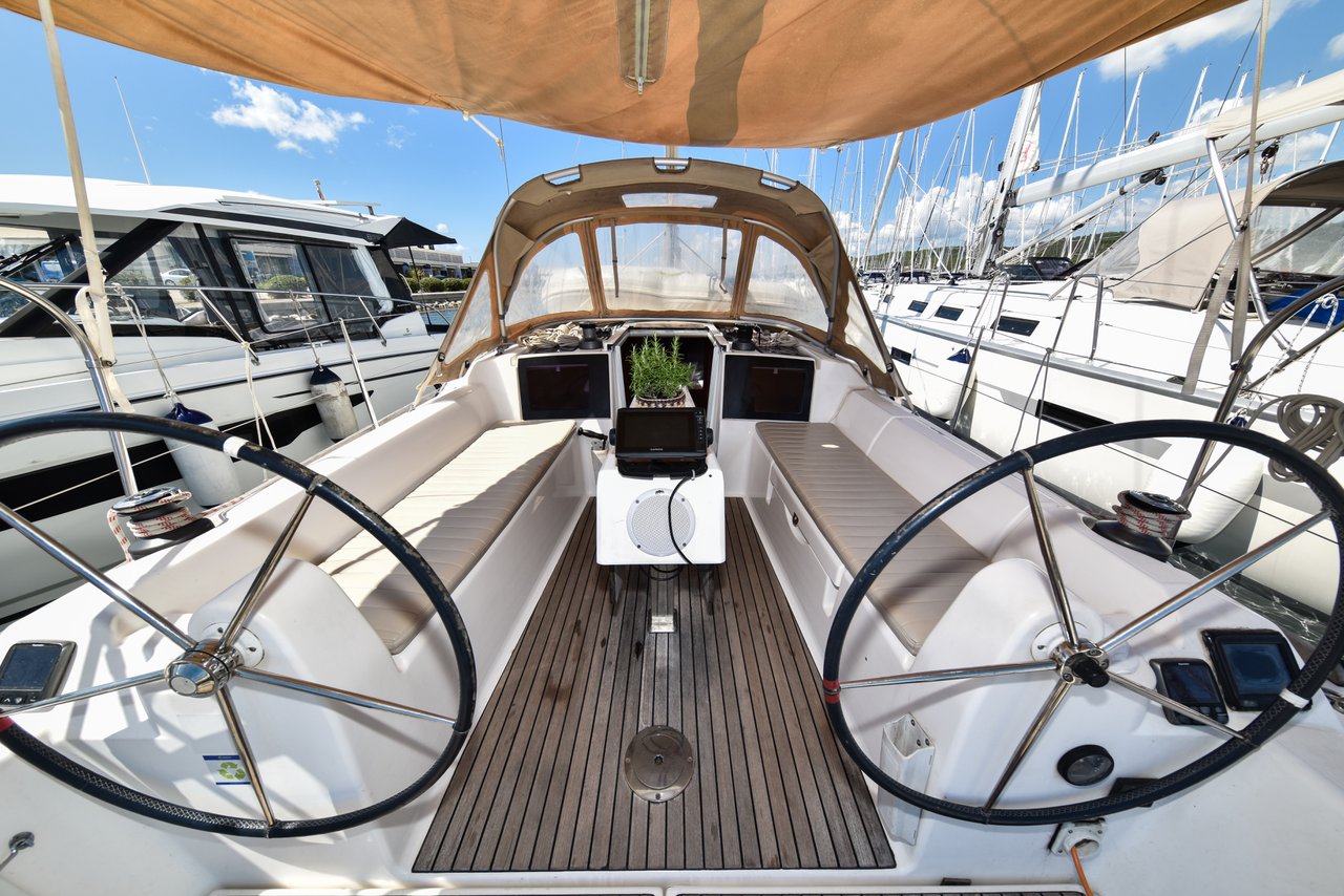 Dufour 350 GL — photo 5