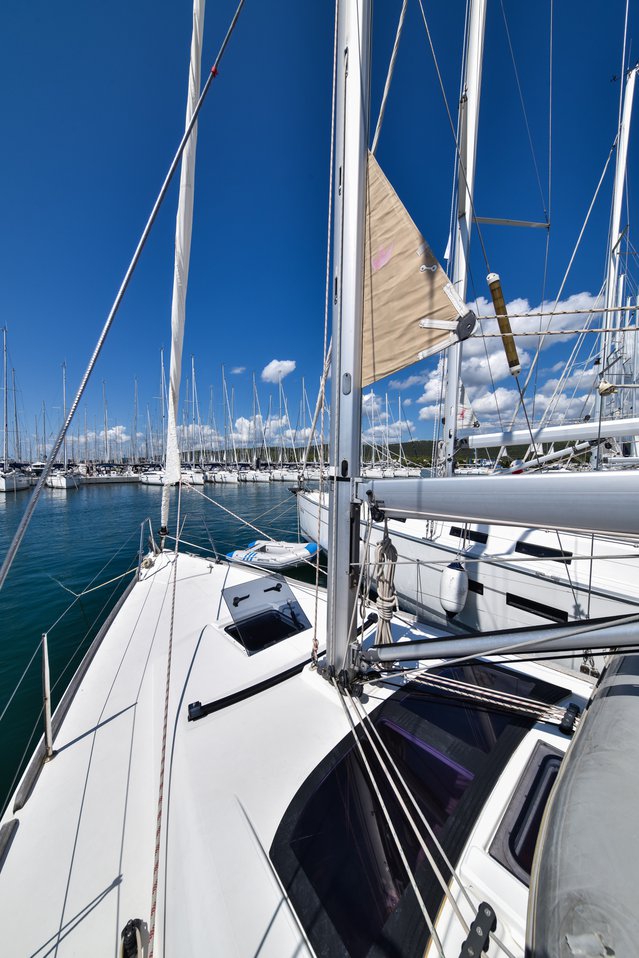Dufour 350 GL — photo 10