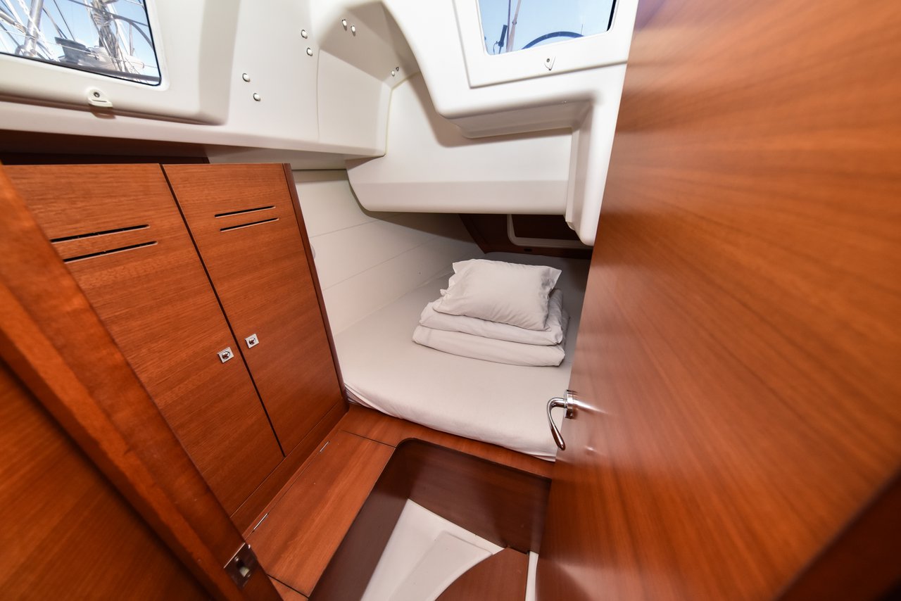 Dufour 350 GL — photo 22