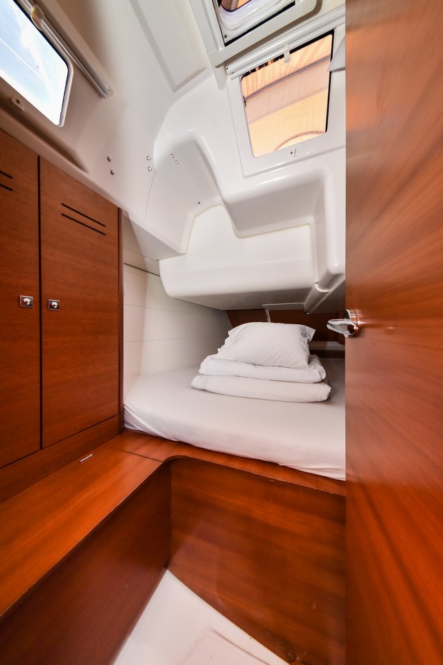 Dufour 350 GL — photo 23