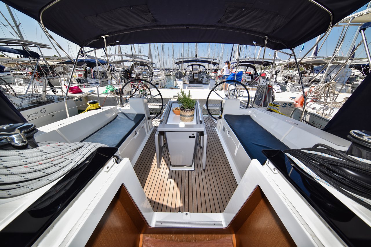 Oceanis 41.1 — photo 4