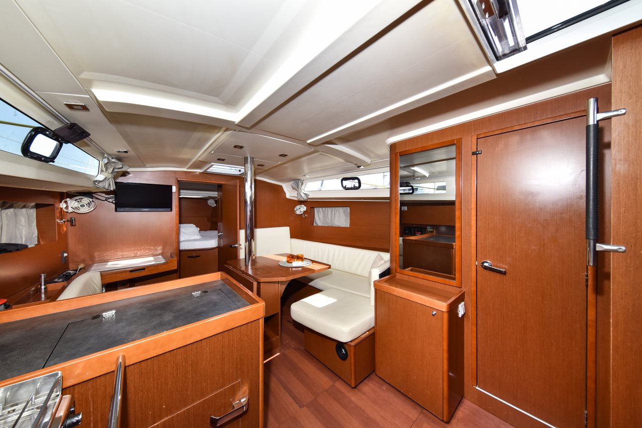 Oceanis 41.1 — photo 21