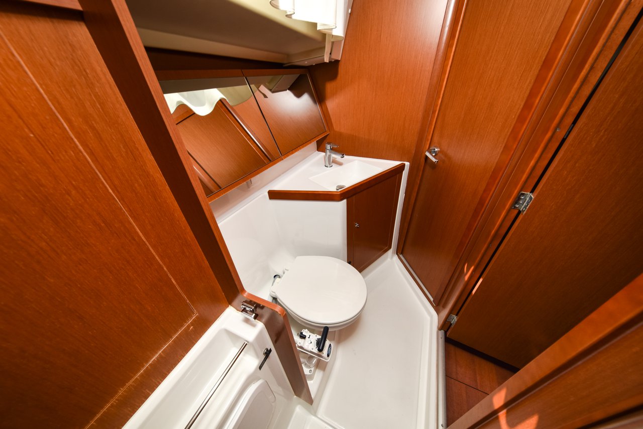 Oceanis 41.1 — photo 35