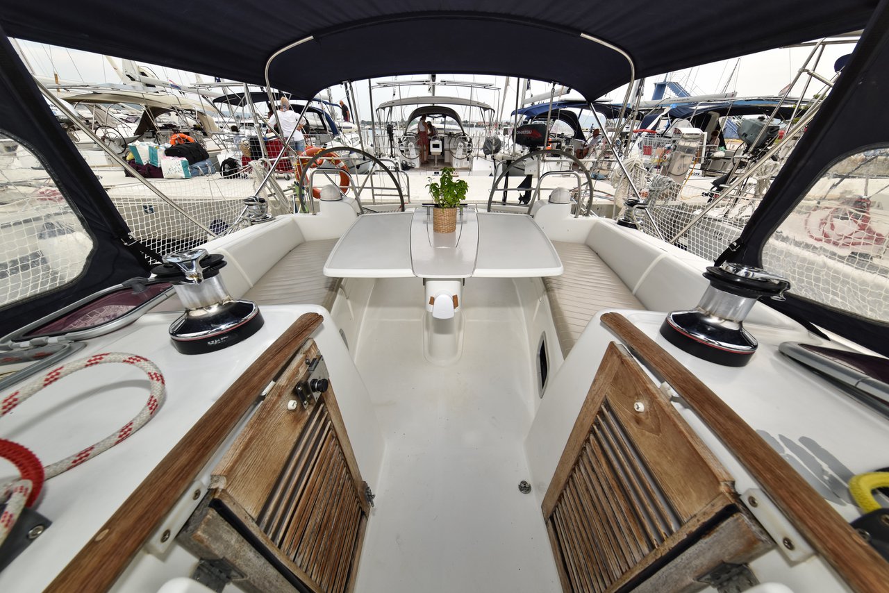 Oceanis 43 — photo 14
