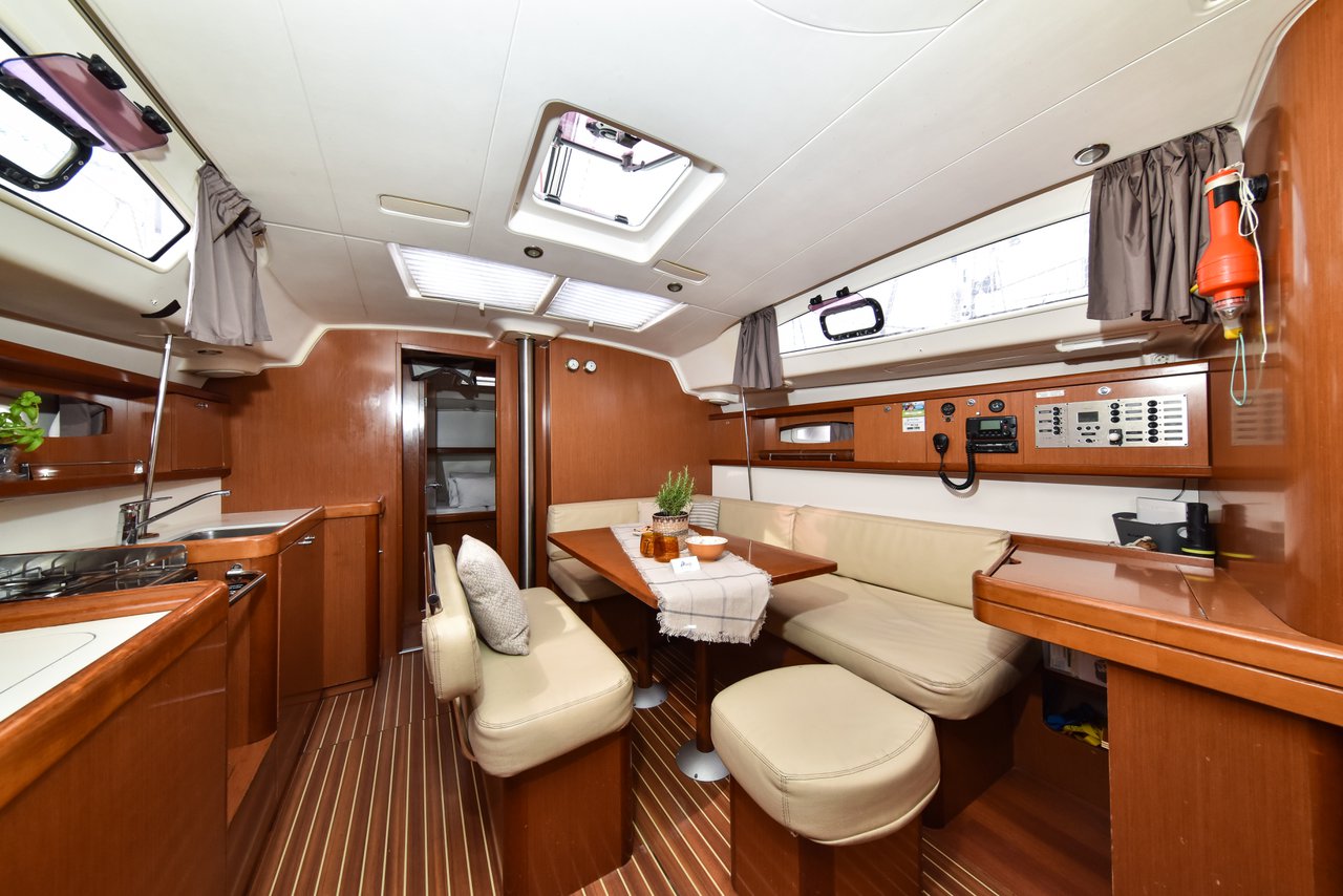 Oceanis 43 — photo 16