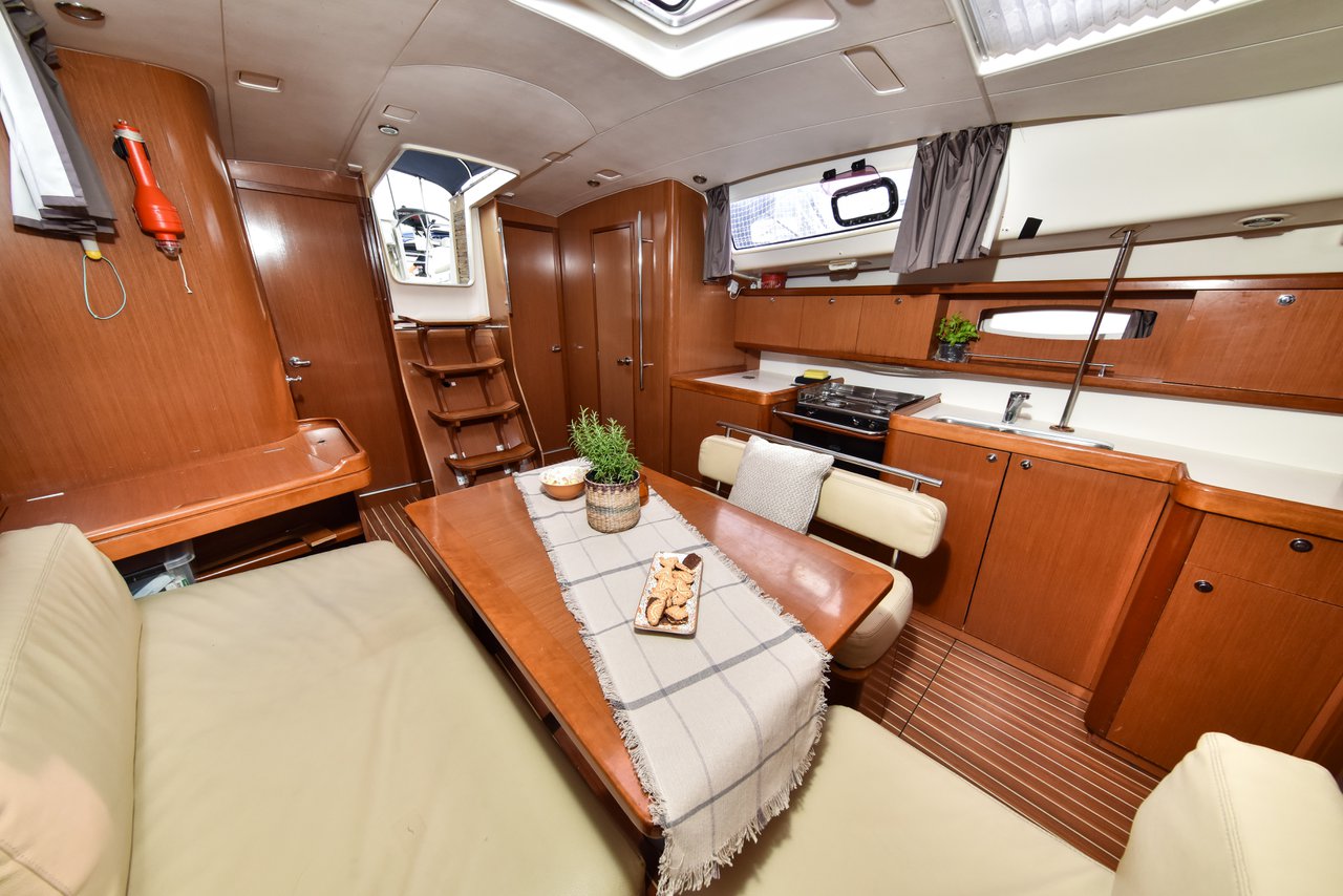 Oceanis 43 — photo 22