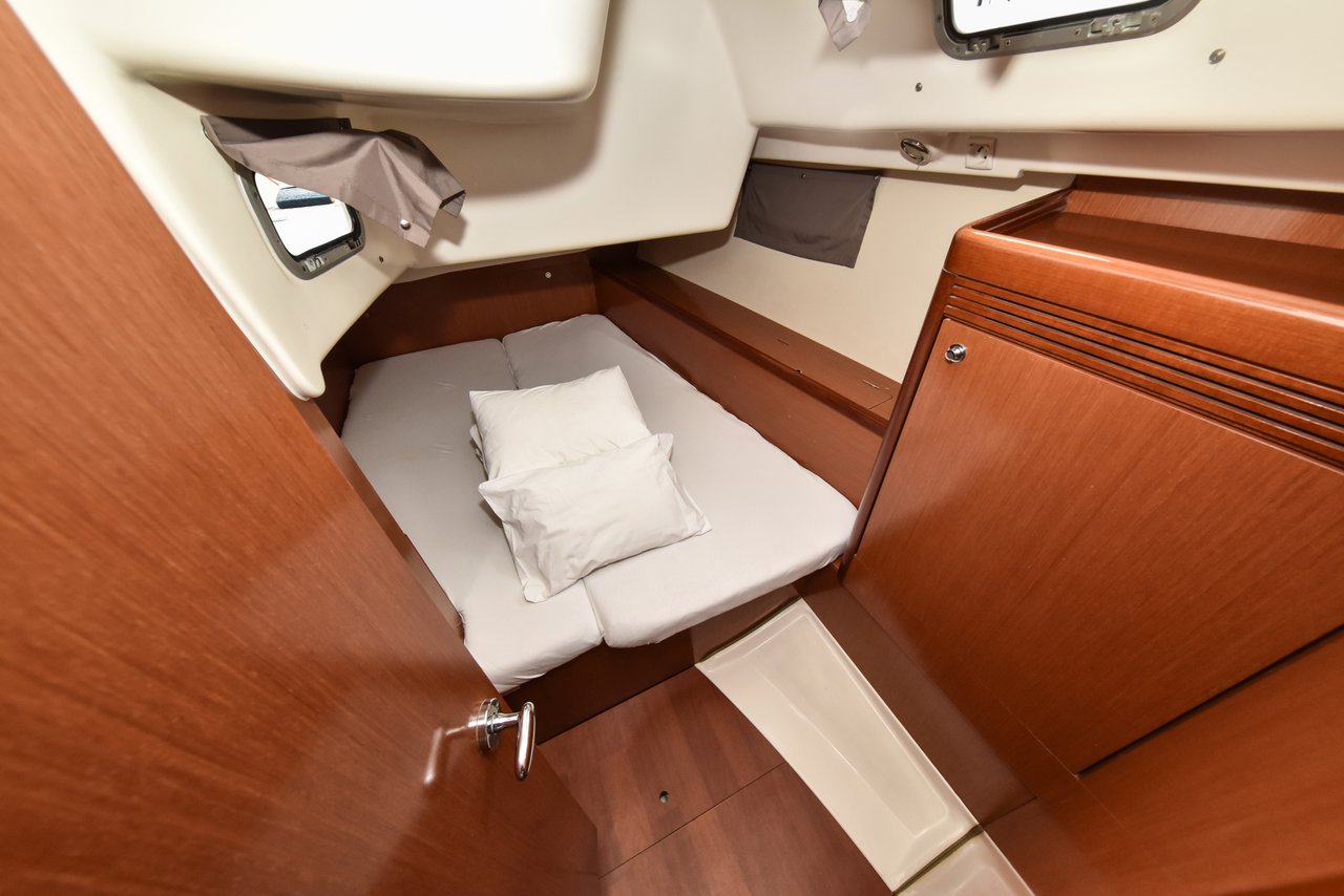 Oceanis 43 — photo 23