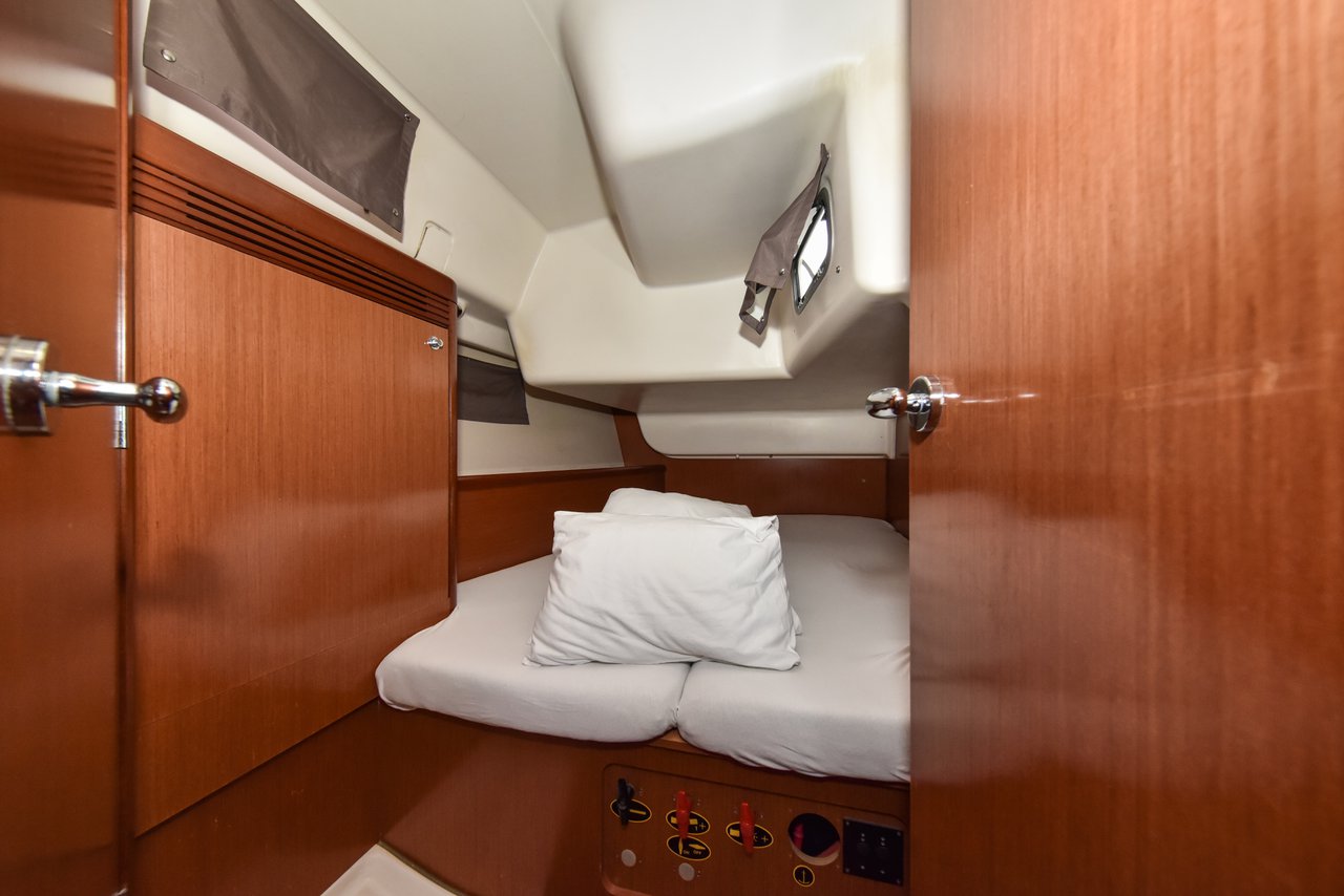 Oceanis 43 — photo 27