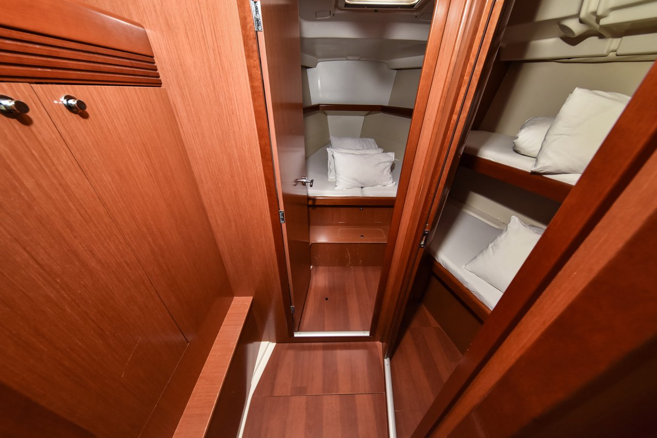 Oceanis 43 — photo 29