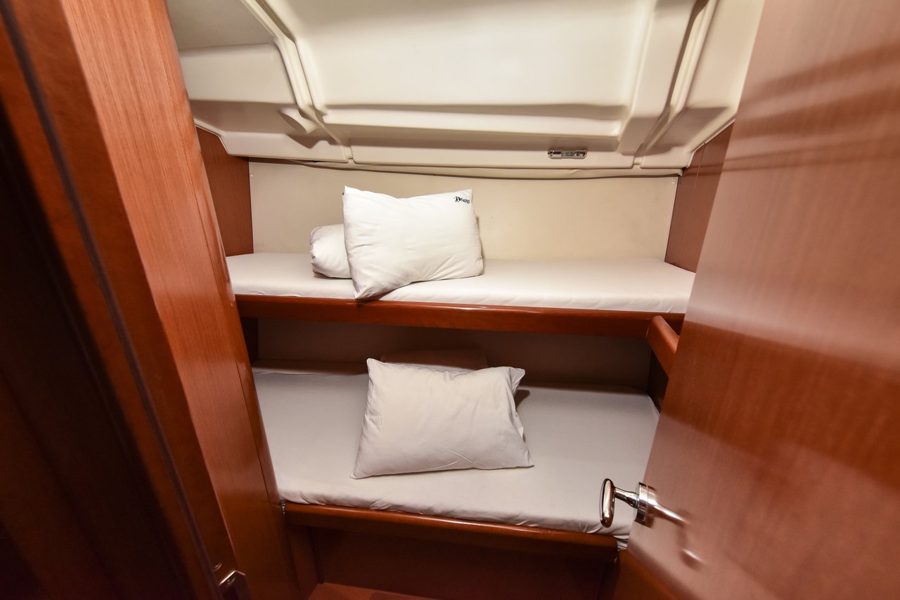 Oceanis 43 — photo 32