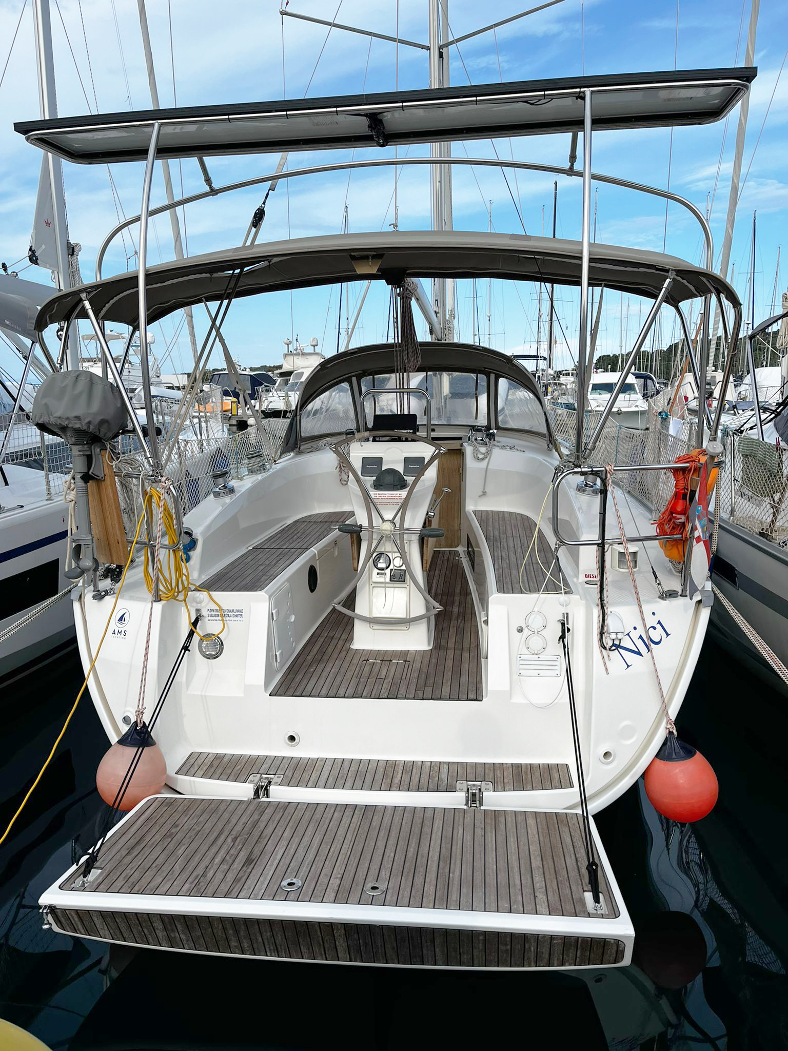 Bavaria Cruiser 32 — photo 1