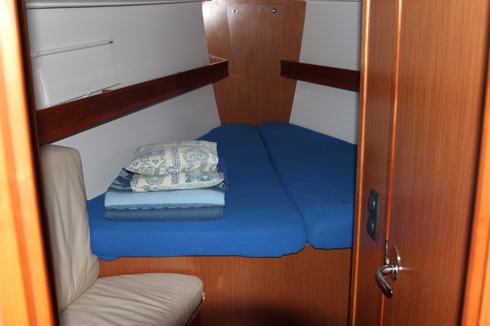 Bavaria Cruiser 40 — photo 9