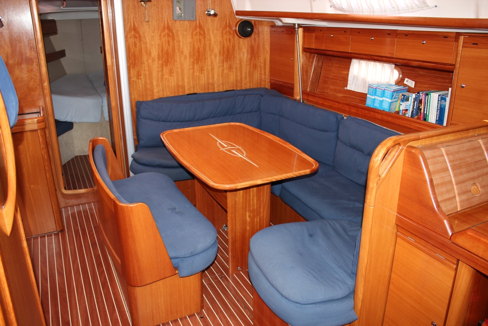 Bavaria 39 Cruiser — photo 4