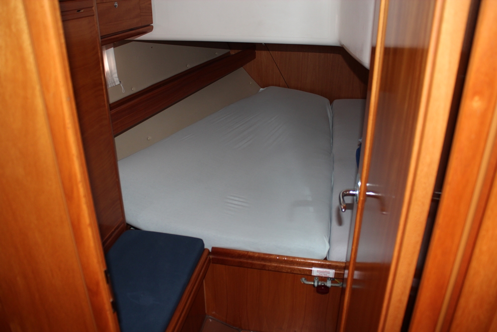 Bavaria 39 Cruiser — photo 8