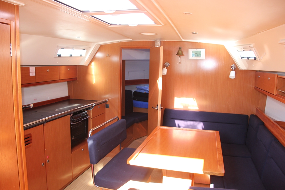 Bavaria Cruiser 40 — photo 5