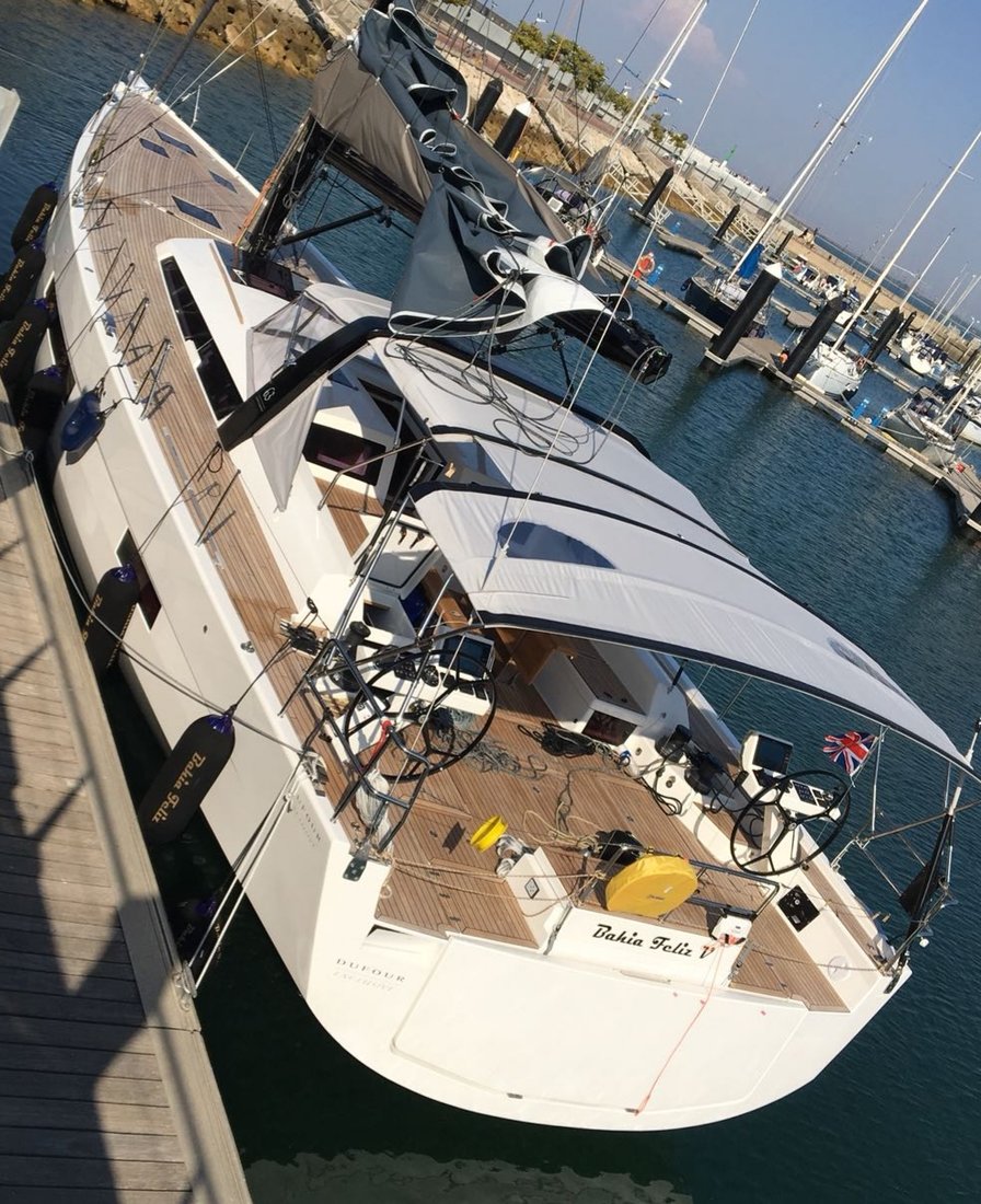 Dufour Exclusive 63 - 4 + 1 cab. — photo 4