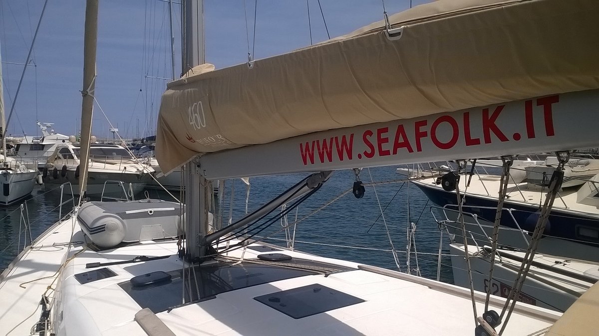 Dufour 460 GL — photo 12