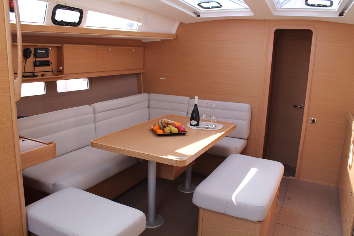 Dufour 460 GL — photo 14