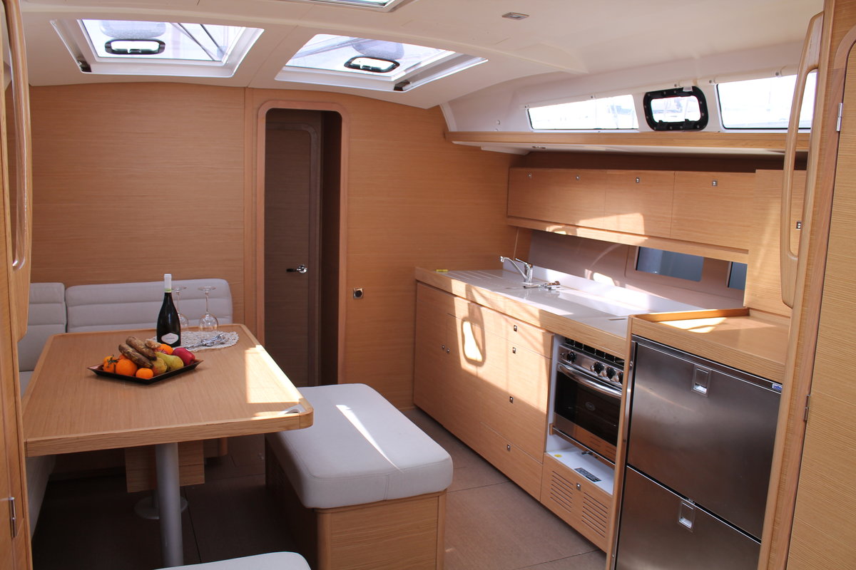 Dufour 460 GL — photo 15
