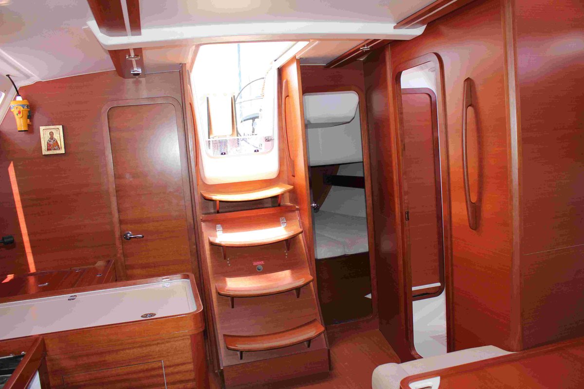 Dufour 450 GL — photo 9