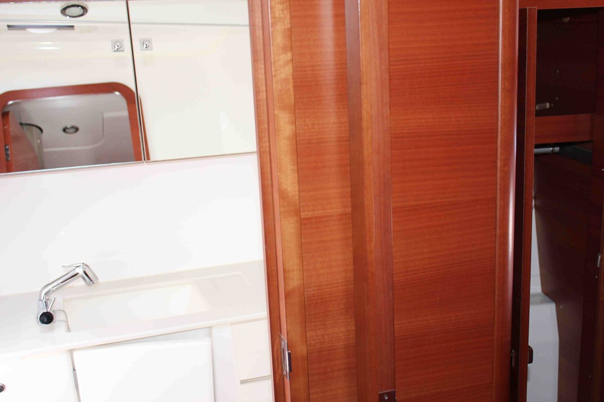 Dufour 450 GL — photo 14