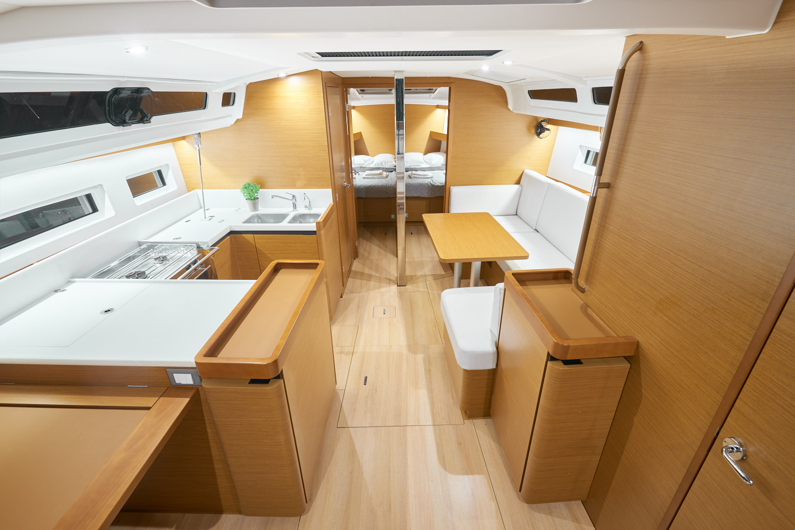 Sun Odyssey 440 - 4 cab. — photo 15