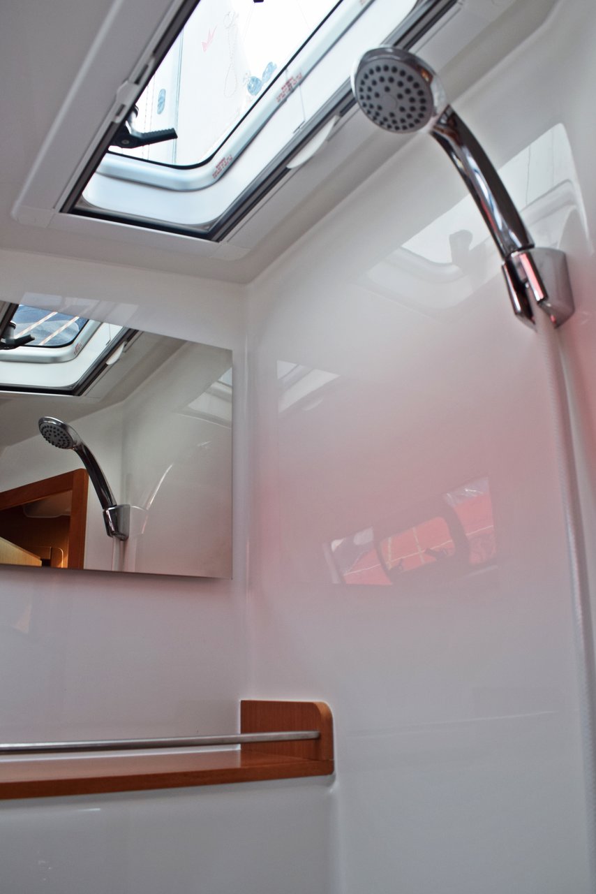 Bavaria Cruiser 37 - 3 cab. — photo 18