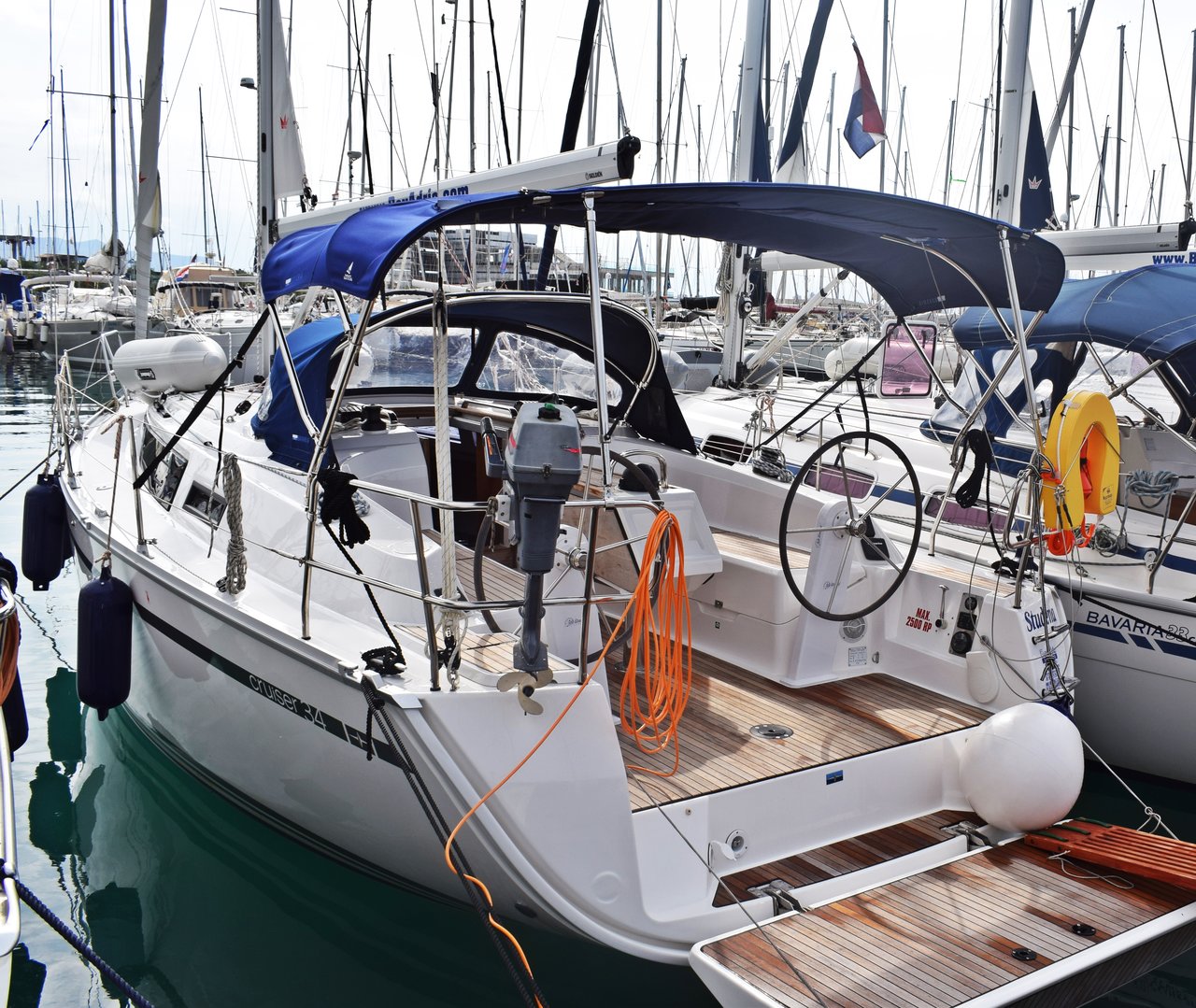 Bavaria Cruiser 34 — photo 4