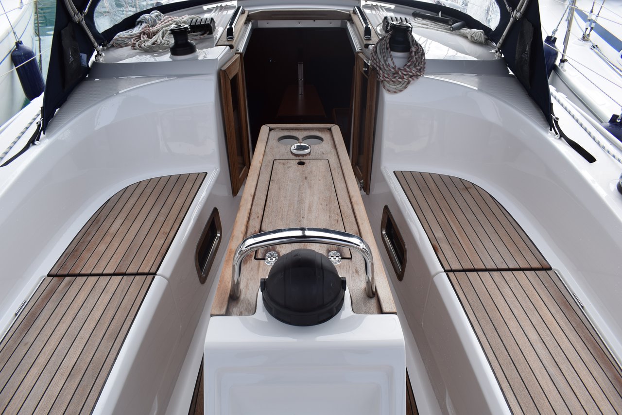 Bavaria Cruiser 34 — photo 8