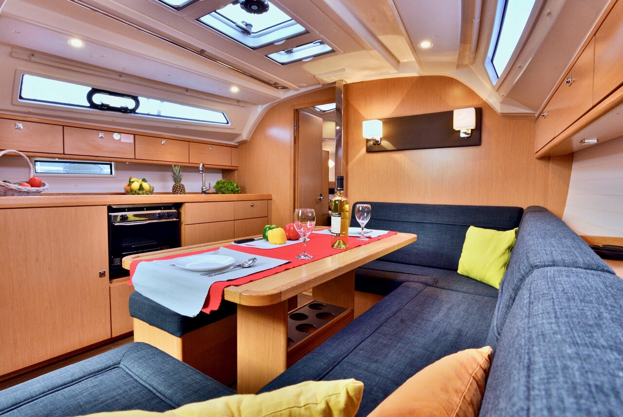 Bavaria Cruiser 41 - 3 cab. — photo 7