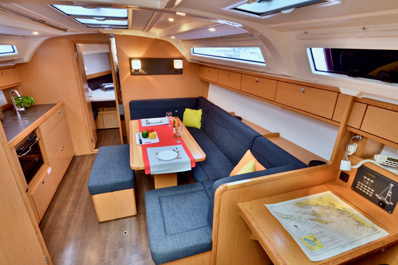 Bavaria Cruiser 41 - 3 cab. — photo 9