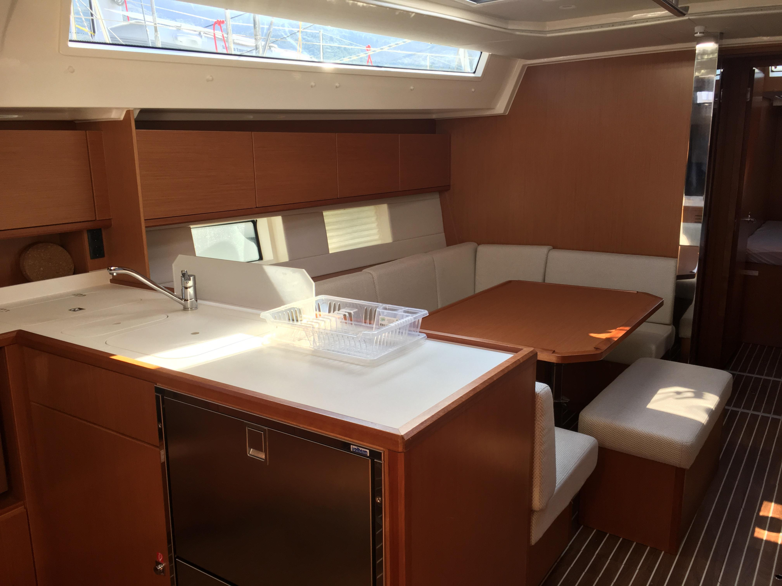 Bavaria C45 - 4 cab. — photo 6