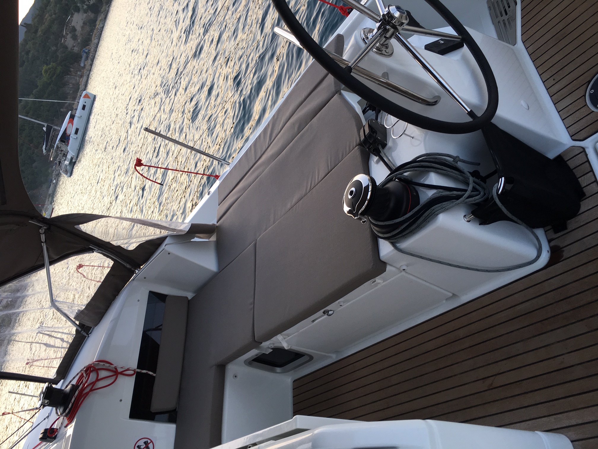 Sun Odyssey 490 - 4 + 1 cab. — photo 6