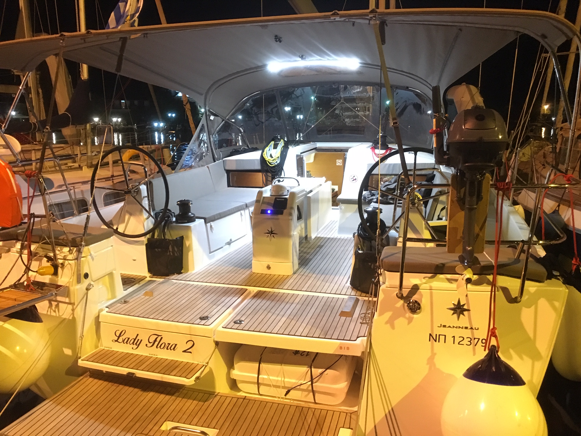 Sun Odyssey 490 - 4 + 1 cab. — photo 8