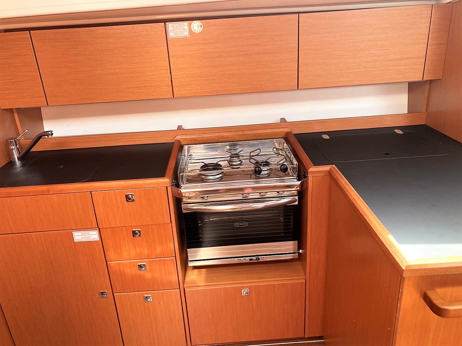 Bavaria C42 — photo 6