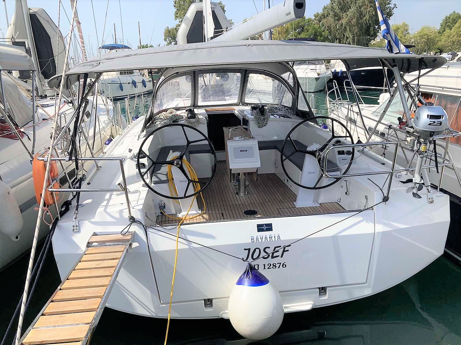 Bavaria C42 — photo 7