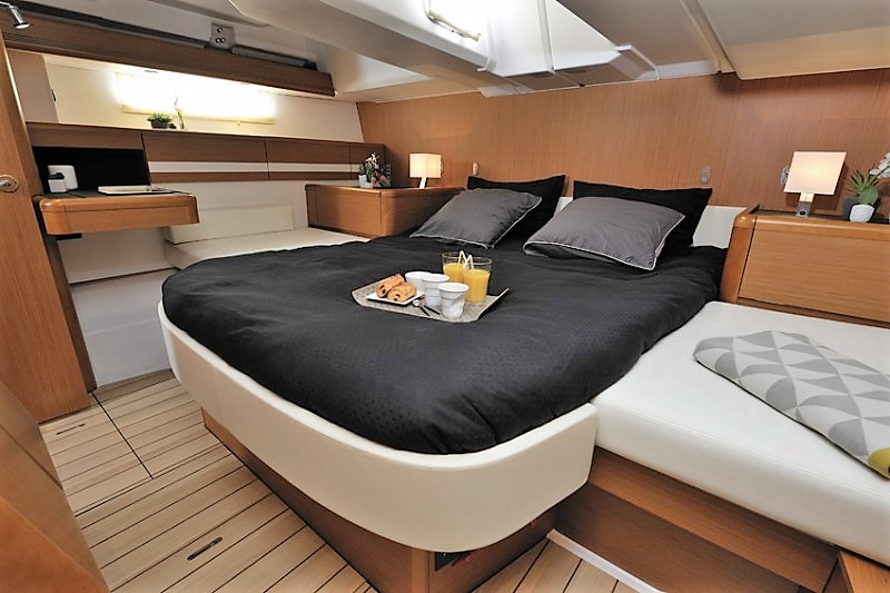 Jeanneau 53 - 3 + 1 cab. — photo 26