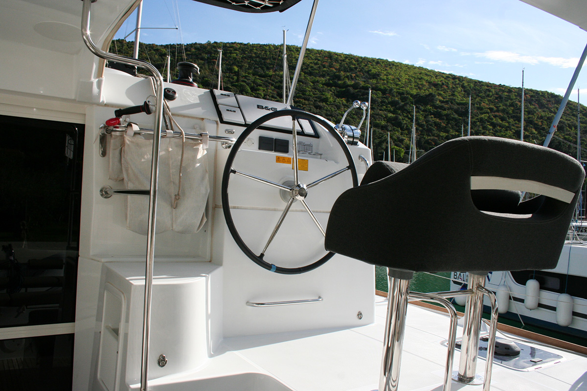 Lagoon 40 - 3 + 2 cab — photo 8
