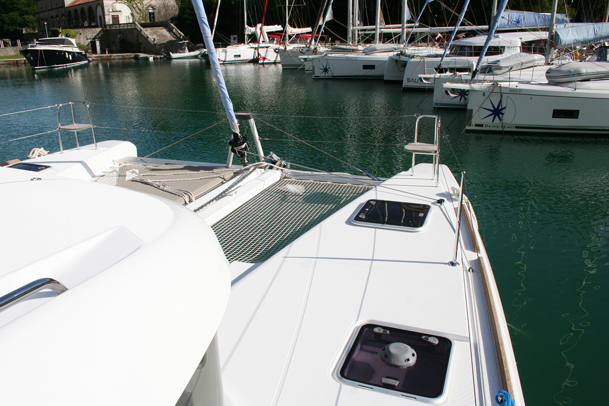 Lagoon 40 - 3 + 2 cab — photo 10