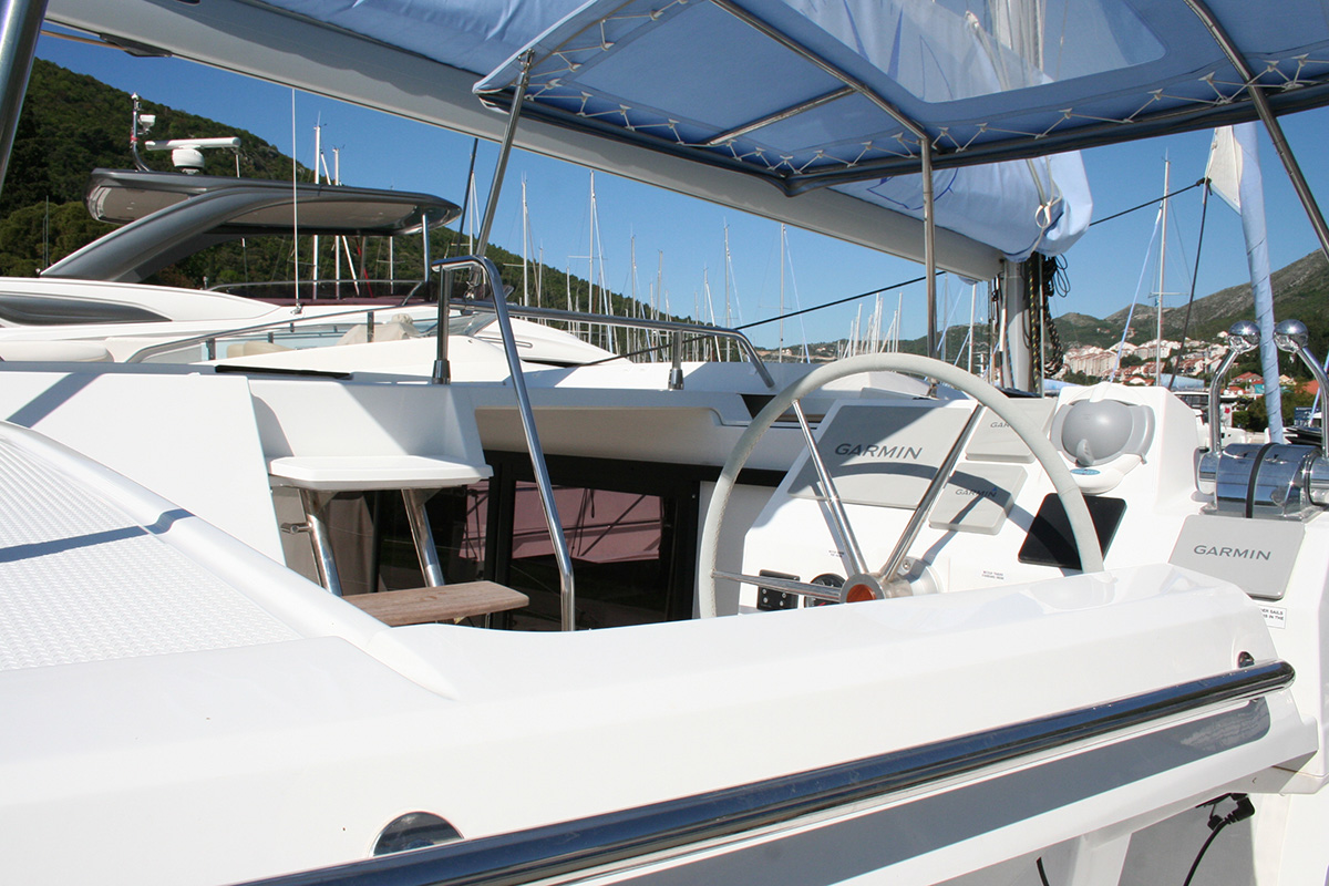 Lagoon 40 - 3 + 2 cab — photo 11
