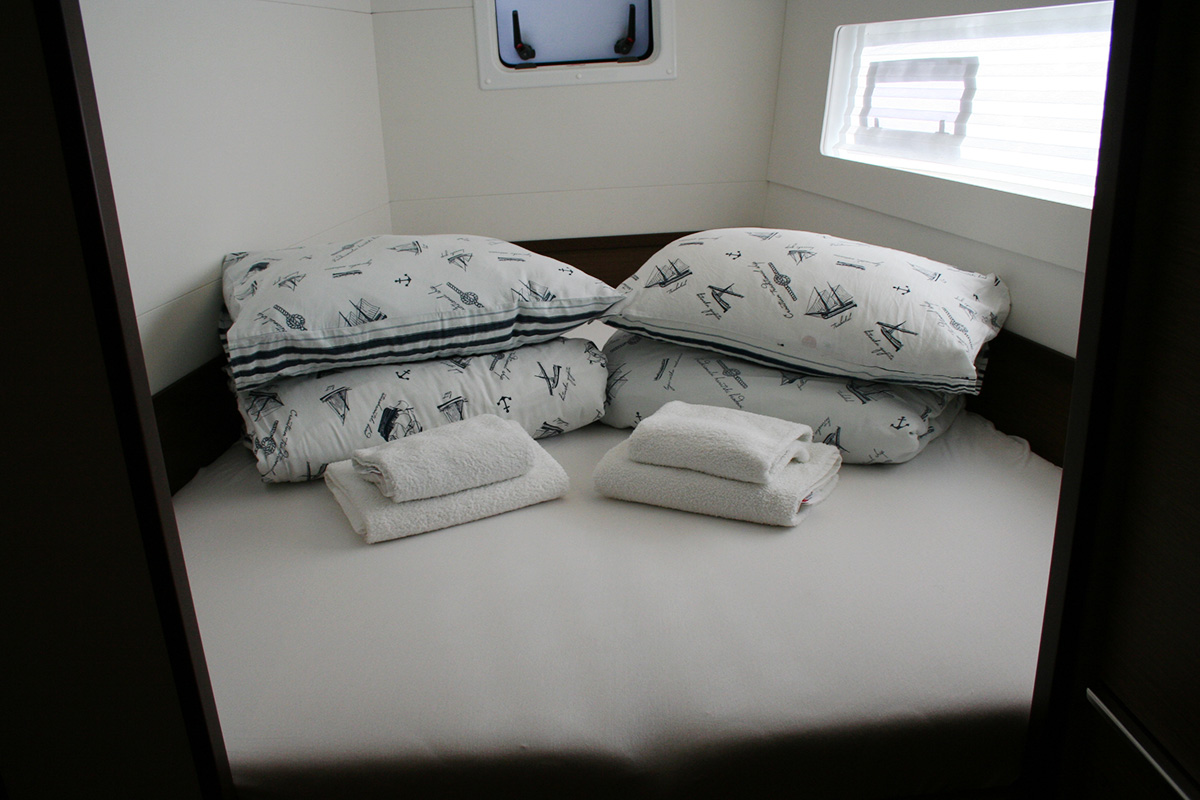 Lagoon 40 - 3 + 2 cab — photo 23