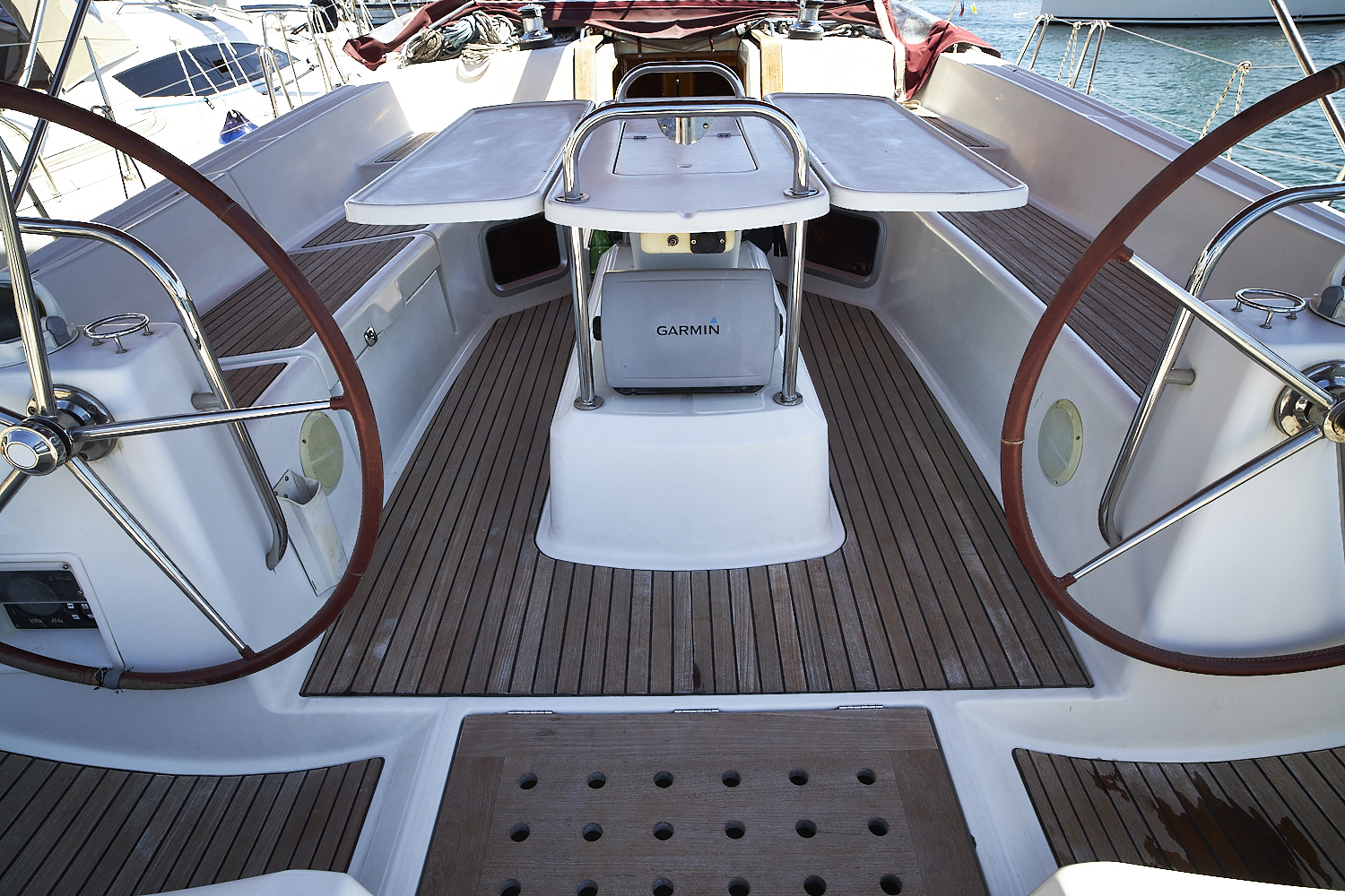 Jeanneau 53 - 5 + 1 cab. — photo 3