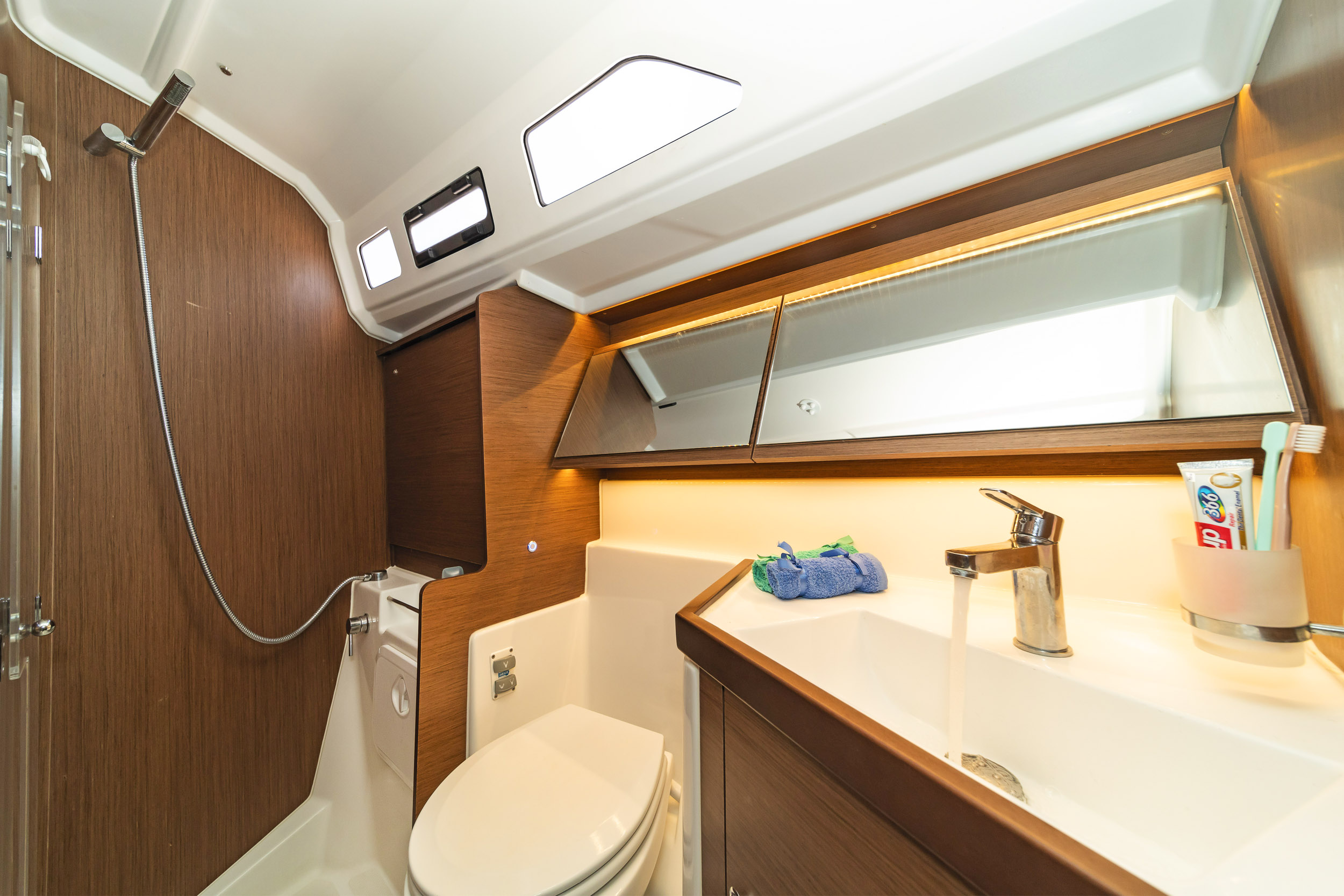 Oceanis 40.1 — photo 8